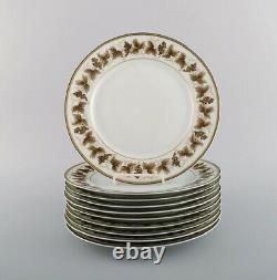 10 Limoges porcelain dinner plates with hand-painted grape vines, 1930s/40s