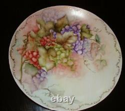 BAVARIA H&Co HAND PAINTED SIGNED LARGE BOWL PLATE CENTERPIECE, GRAPES, 13 1/2