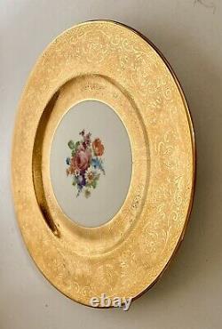 Limoges French Decoration Warranted 22 K Gold Hand painted Floral Plate 10.5