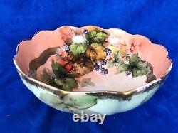 T&V Limoges France Hand Painted Large Scalloped Centerpiece Bowl Berries
