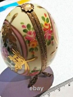 Vintage Hand Painted Porcelaine Limoges Peint Main Hinged Trinket Box Egg