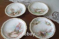 (4) Assiettes à salade anciennes en porcelaine Haviland Limoges peintes à la main avec des coquillages et des ornements dorés - ensemble de 3