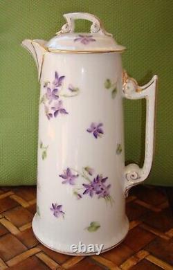 Ancienne théière en porcelaine de Limoges T&V peinte à la main, violette & dorée 9 1/2