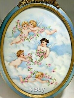 Antique Français Ovale Anges Anges Nuages ​​plaque En Porcelaine Peinte À La Main Peinte À La Main