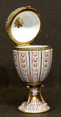 Antique Porcelaine Main D'or Limoges Peint Couvercle À Charnière En Forme D'oeuf Trinket Box