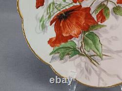 Assiette Limoges ancienne peinte à la main avec des coquelicots rouges et de l'or, de 9 3/8 pouces, vers 1890-1918.