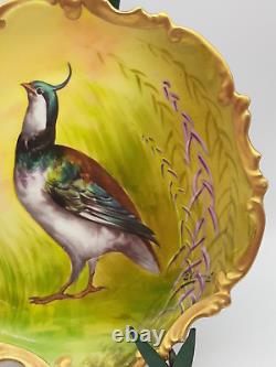 Assiette antique à la main peinte de Limoges avec couronne ornée d'oiseaux - Charger de caille sauvage - Signé Edmond