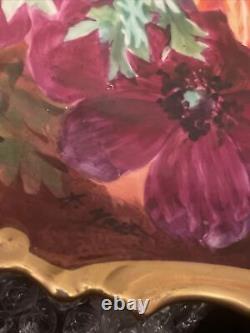 Assiette chargeur peinte à la main avec couronne antique Limoges, signée par l'artiste floral, 11 Rare