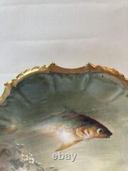 Assiette de poisson en porcelaine L.R.L. Limoges France peinte à la main avec bordure dorée de 9 1/2 pouces