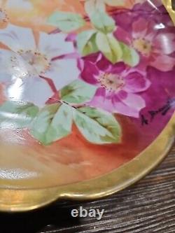 Assiette peinte à la main Antique Limoges Coronet, fleurs roses, signée A. Broussillon