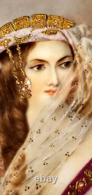 Assiette portrait de Cléopâtre Haviland peinte à la main, bijoux dorés signés S. Benney 1888.