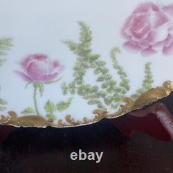 Assiettes de cabinet antiques T&V Limoges peintes à la main avec des roses roses et dorures 8 7/8'
