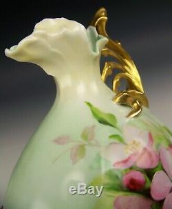 Belle Fleur Roses Peint À La Main 8.5 Aiguière Pitcher Vase Poignée D'or