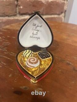 Boîte à bijoux en forme de cœur Limoges peinte à la main avec bonbons rares, je t'aime