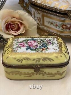 Boîte à couvercle Limoges antique peinte à la main avec des fleurs jaunes EXQUISE