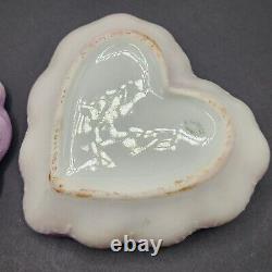 Boîte à poudre en forme de cœur en porcelaine antique peinte à la main de LIMOGES FRANCE