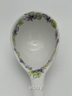 Bol à punch en porcelaine de Limoges peinte à la main avec des motifs floraux anciens, signée L. Lenner 5-2-00