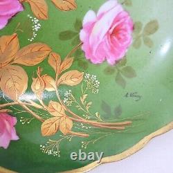 Bol sur pied en porcelaine rose antique AK Limoges avec des roses et des feuilles d'or peints à la main et signés par l'artiste