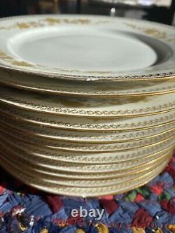 Ensemble de 11 assiettes de dîner anciennes en porcelaine fine LS&S Limoges c. 1891 ivoire, doré.