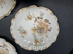 Ensemble de 4 Assiettes anciennes Limoges LS&S de 8 1/2 pouces peintes à la main avec un couple de courtisans dorés