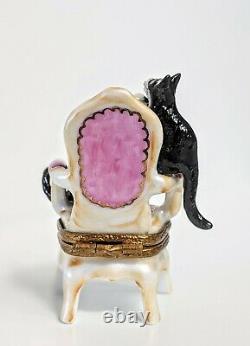 Limoges France Peint Main Trinket Ring Box Chats Noirs Jouant Sur Chaise Rose