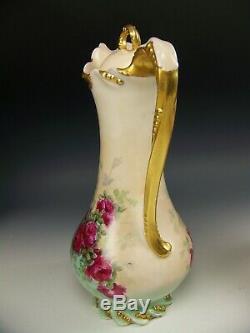 Limoges Main Roses Painted Or Gilt Poignée 12 Chocolate Pot Footed