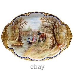 Plat français ovale en porcelaine de Limoges, peint à la main, doré, de collection.