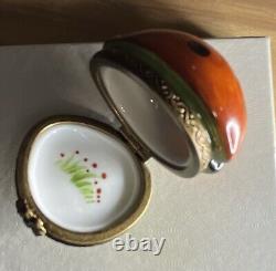 Rochard Limoges France Porcelaine Bibelot Coccinelle Rouge Peinte à la Main