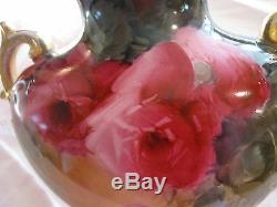 Vase Roses Rouges __gvirt_np_nn_nnps<__ Peinte À La Main Limoges Pillow